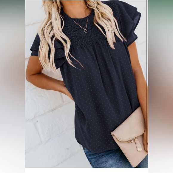 Dokotoo Womens Crewneck Lace Crochet Pom Pom Flowy Short Sleeve Casual Blouse - Picture 3 of 5